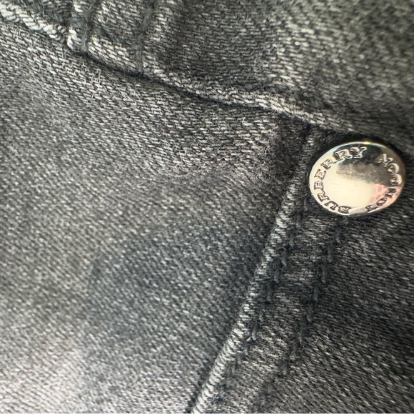 Burberry Women’s Thurlestone Black Skinny Jeans, Size 30 R - Picture 3 of 9